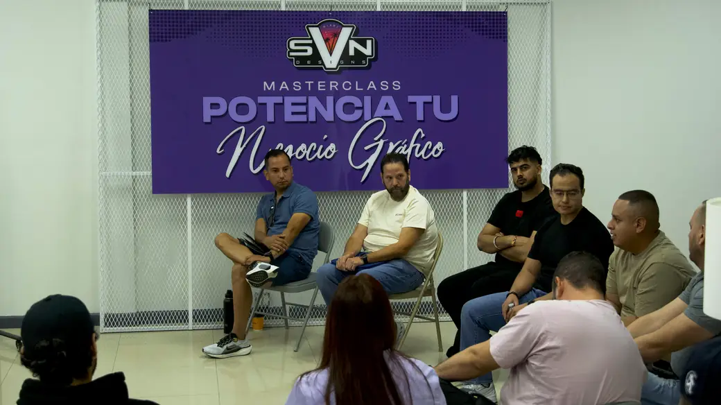 El grupo durante la jornada de negocio